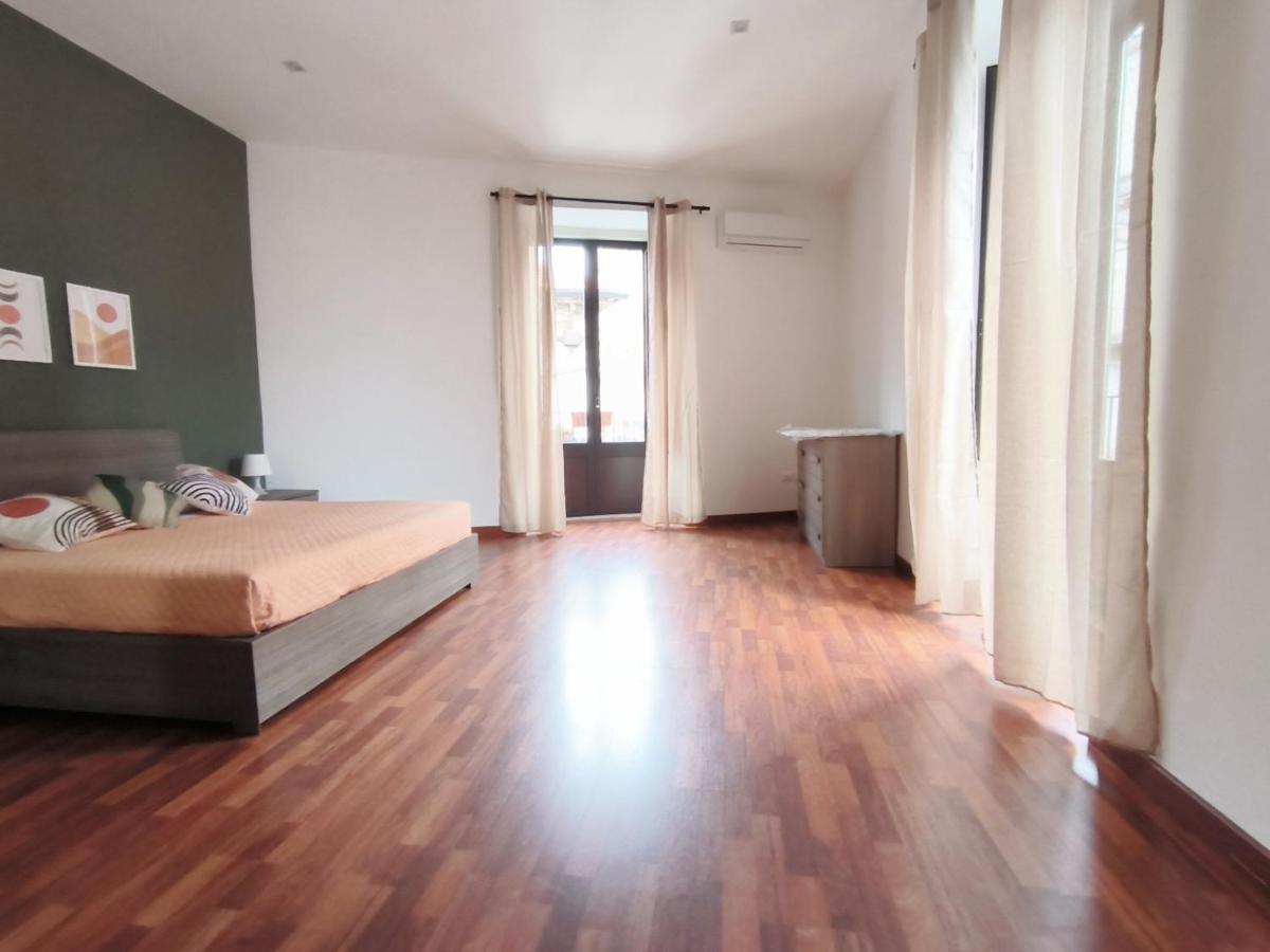 Re Federico II Apartment Catania Luaran gambar