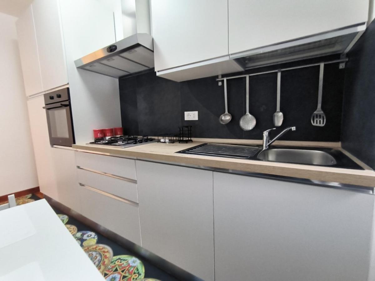 Re Federico II Apartment Catania Luaran gambar