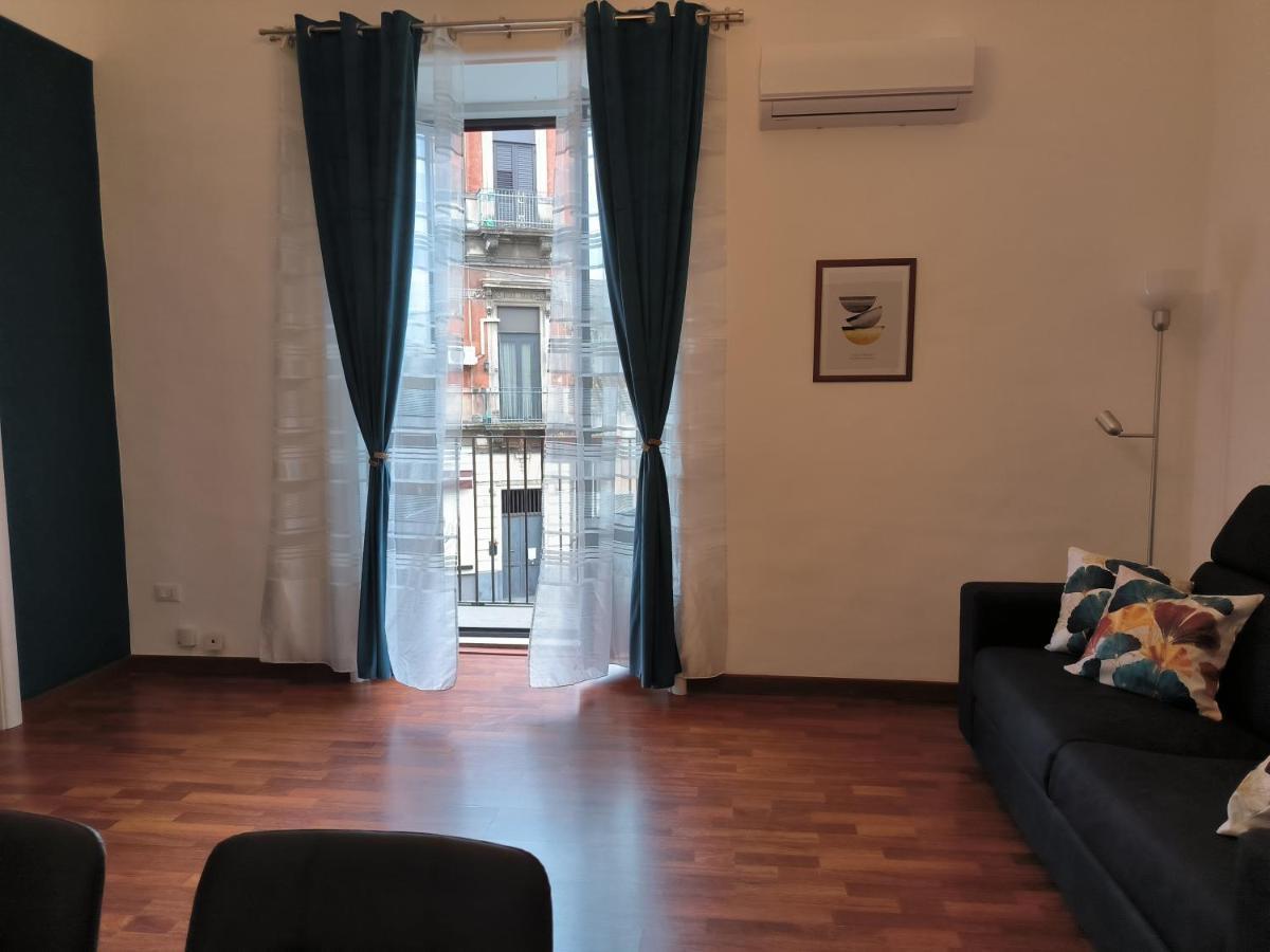 Re Federico II Apartment Catania Luaran gambar
