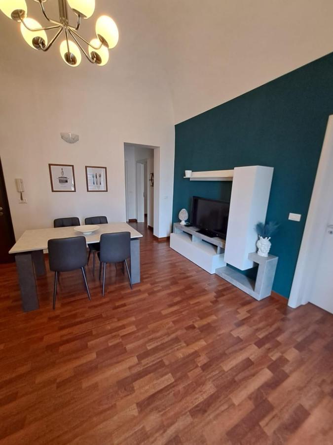Re Federico II Apartment Catania Luaran gambar